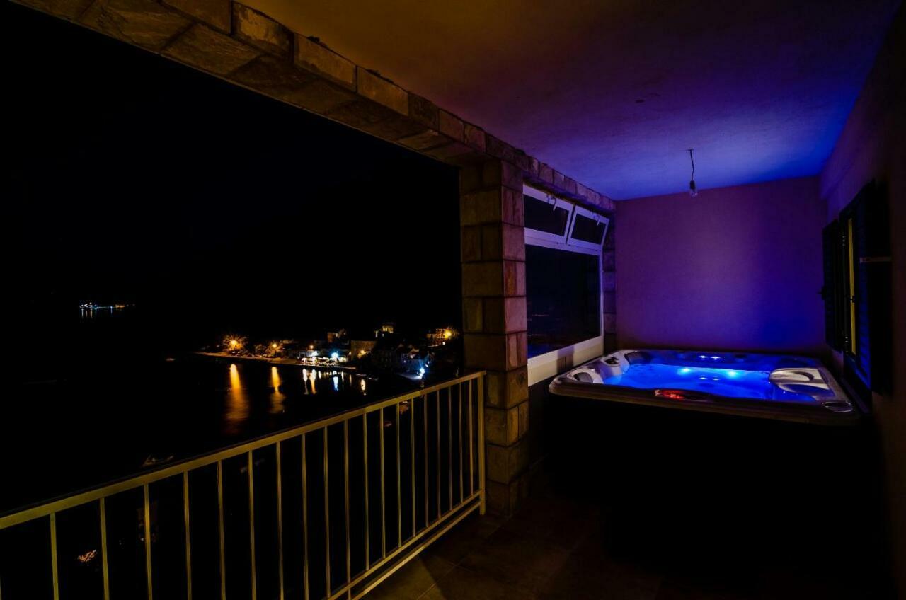 Adriatic - Apartment With Jacuzzi Sobra Екстер'єр фото